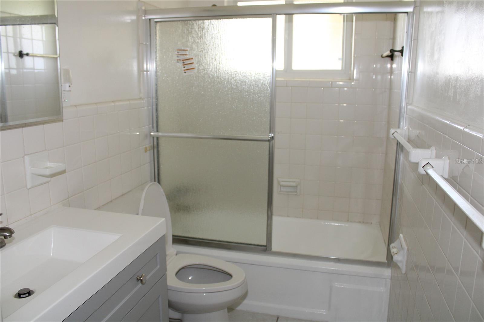 8859 ROBIN RD, SEMINOLE, FL, 33777