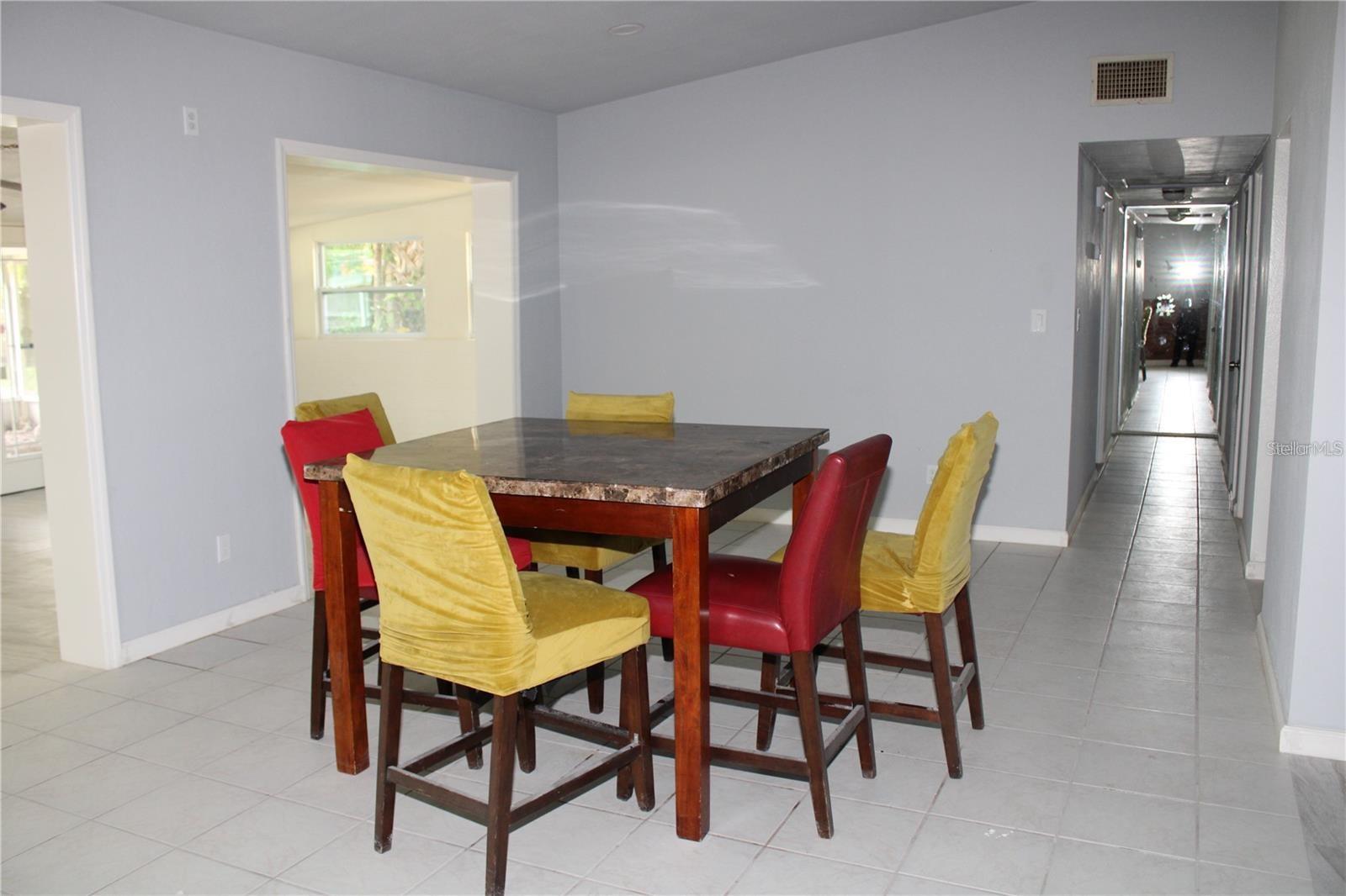 8859 ROBIN RD, SEMINOLE, FL, 33777