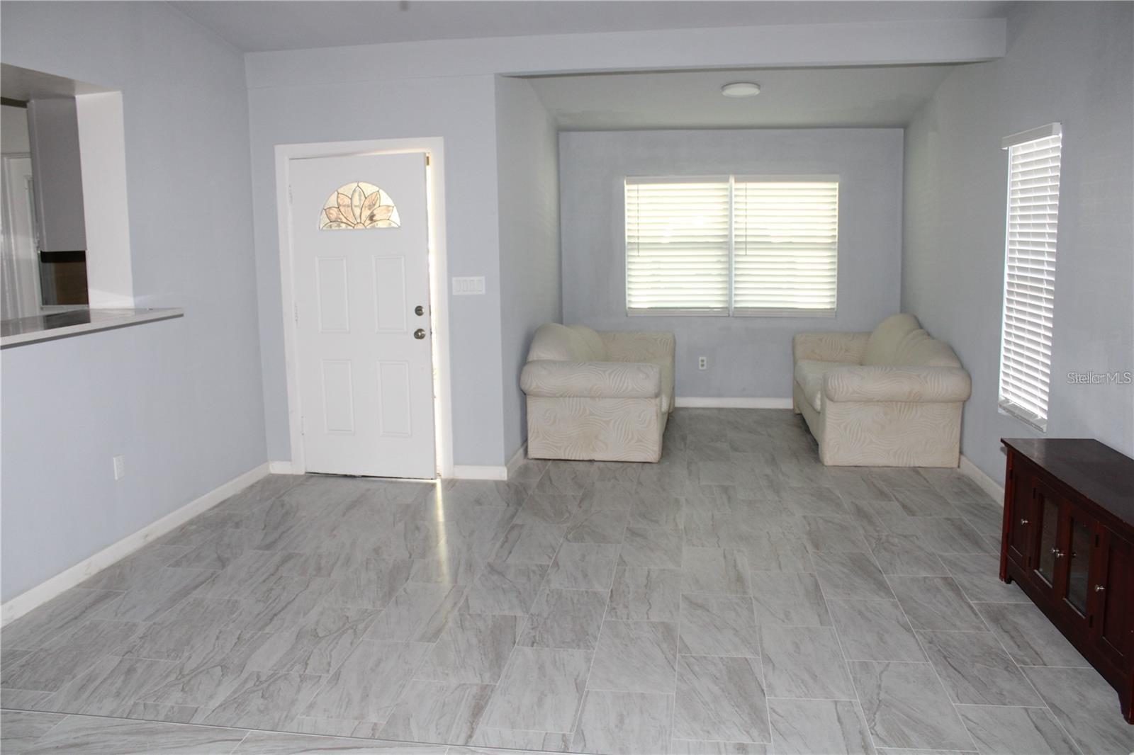 8859 ROBIN RD, SEMINOLE, FL, 33777