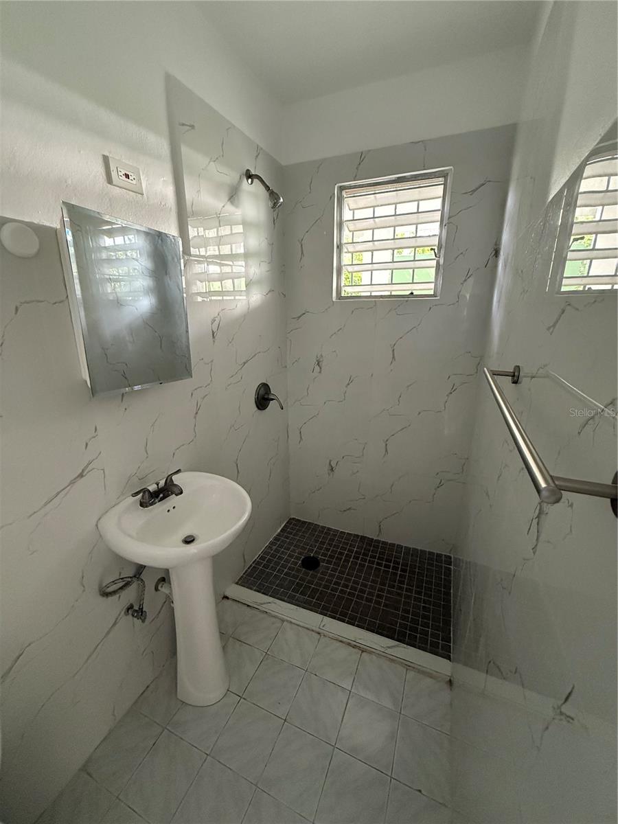 PR9114108 Property Photo