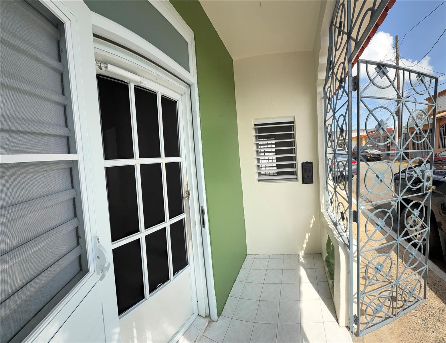 PR9114108 Property Photo