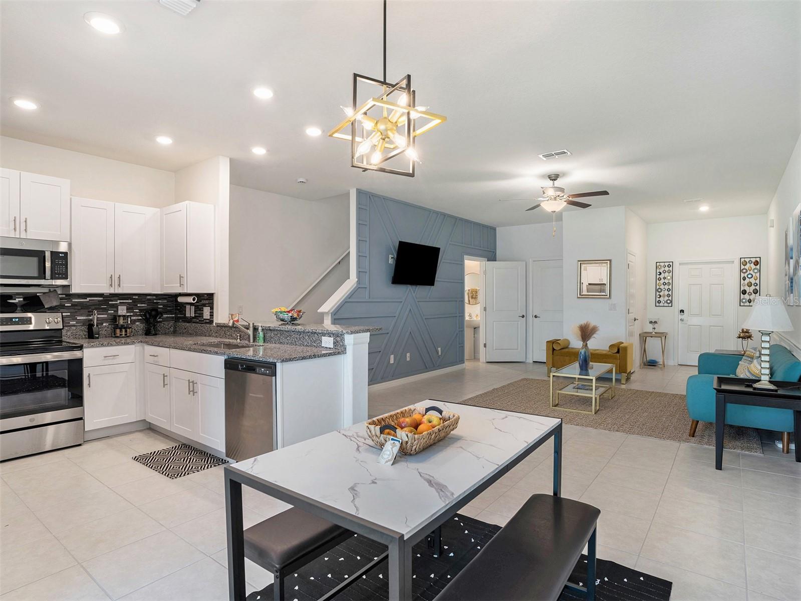 14406 EDITORS NOTE ST, SUN CITY CENTER, FL, 33573