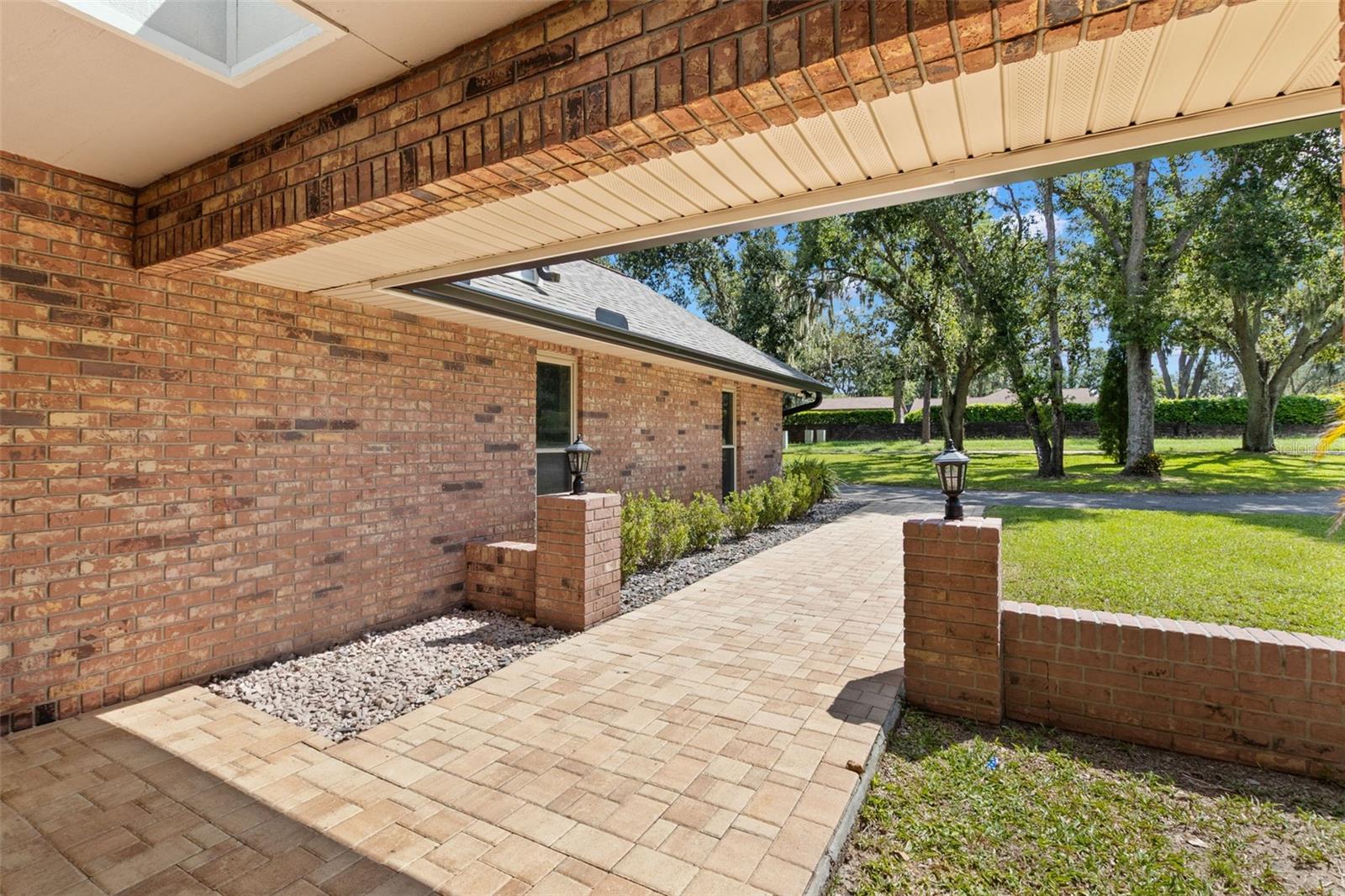 2306 S VALRICO RD, VALRICO, FL, 33596