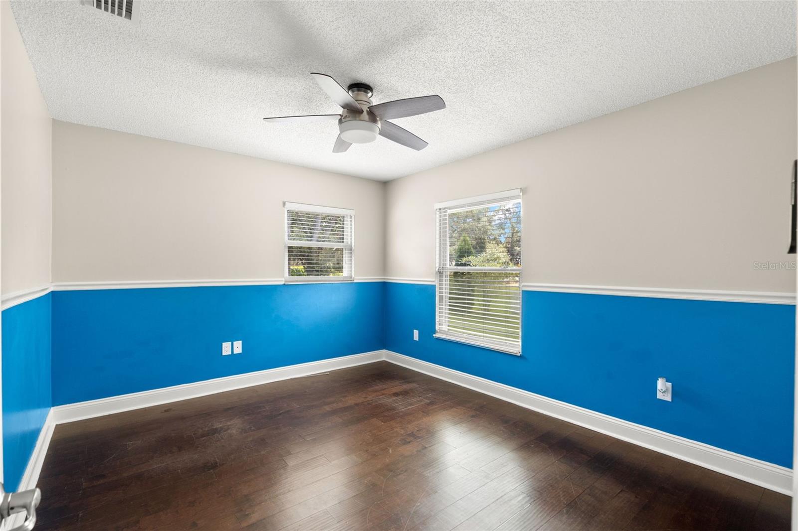 2306 S VALRICO RD, VALRICO, FL, 33596