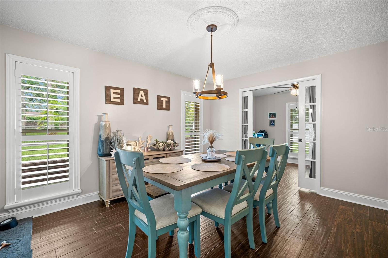 2306 S VALRICO RD, VALRICO, FL, 33596