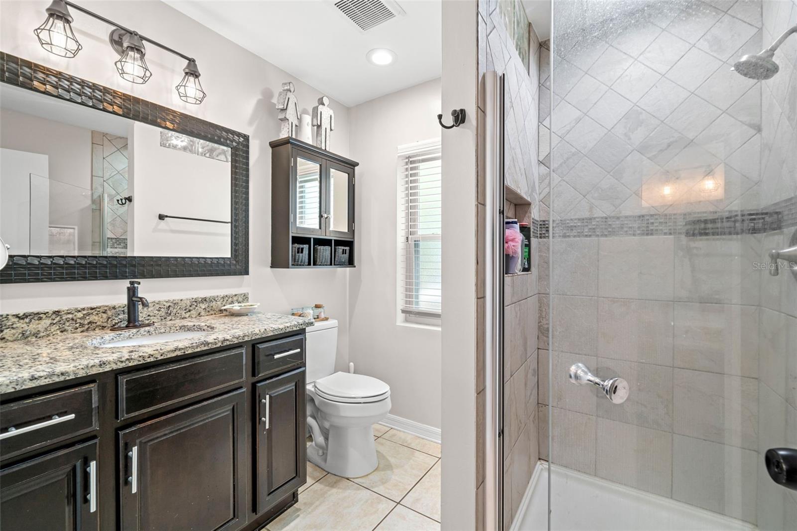 2306 S VALRICO RD, VALRICO, FL, 33596