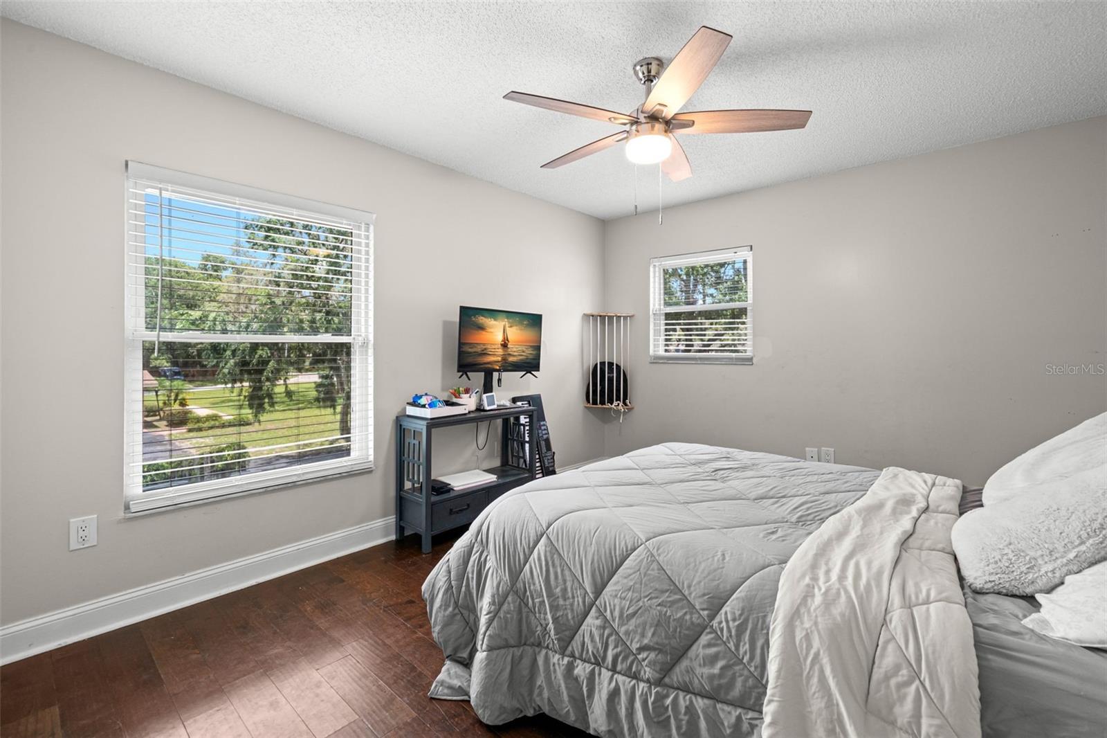 2306 S VALRICO RD, VALRICO, FL, 33596