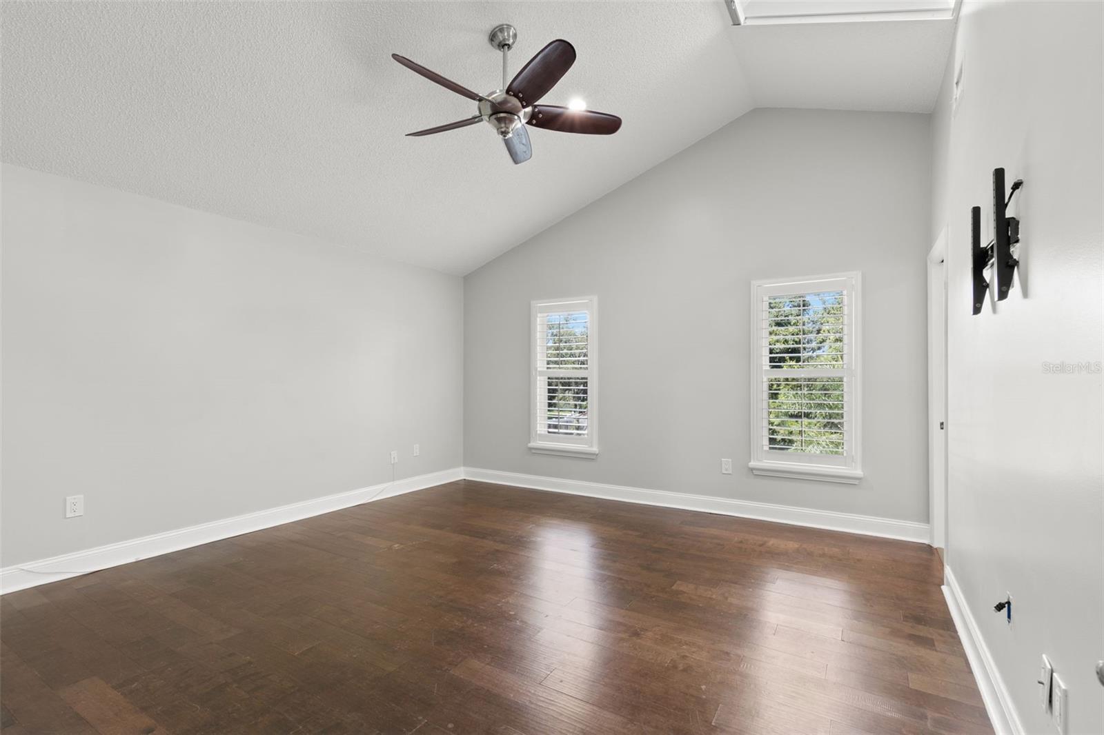 2306 S VALRICO RD, VALRICO, FL, 33596