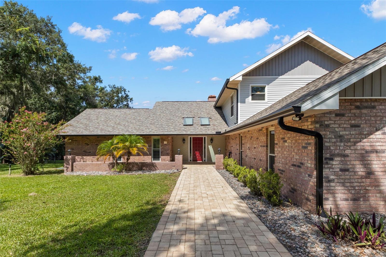 2306 S VALRICO RD, VALRICO, FL, 33596