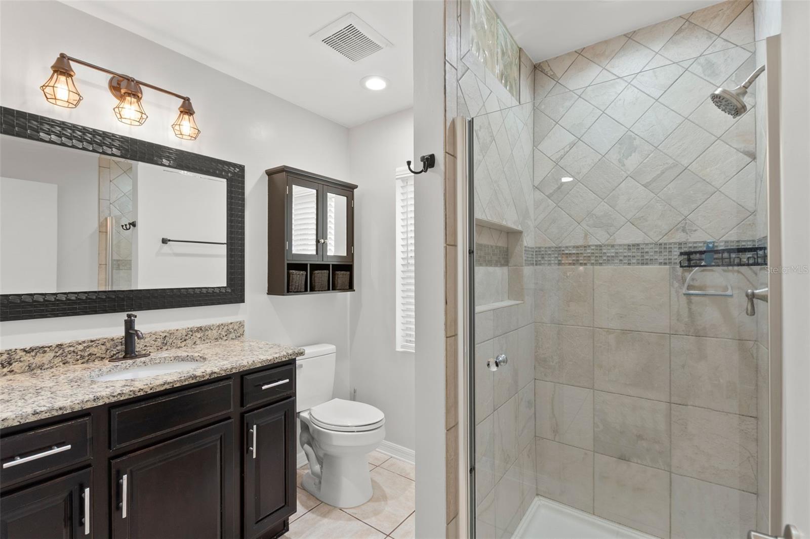 2306 S VALRICO RD, VALRICO, FL, 33596