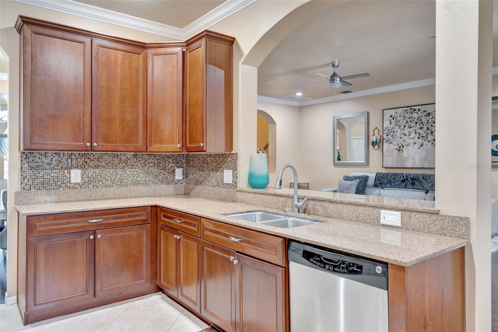 6932 GRAY CATBIRD LOOP, WESLEY CHAPEL, FL, 33545