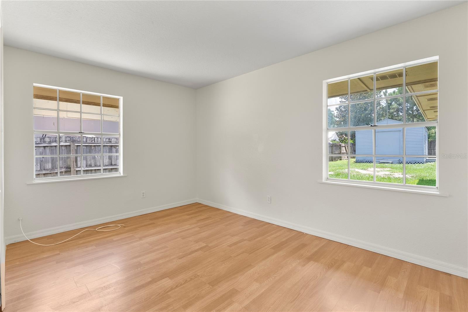 211 VALENCIA RD, DEBARY, FL, 32713