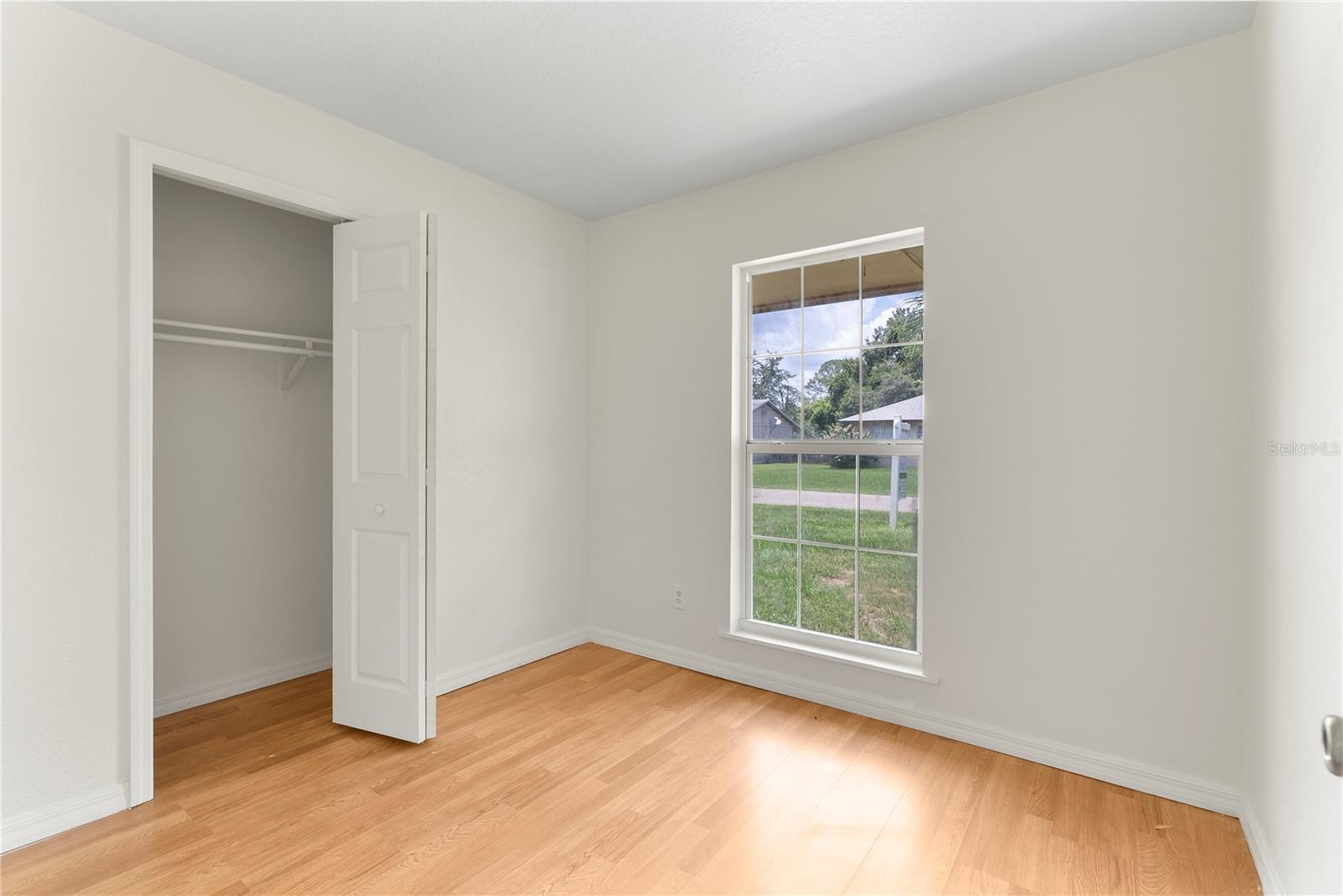 211 VALENCIA RD, DEBARY, FL, 32713