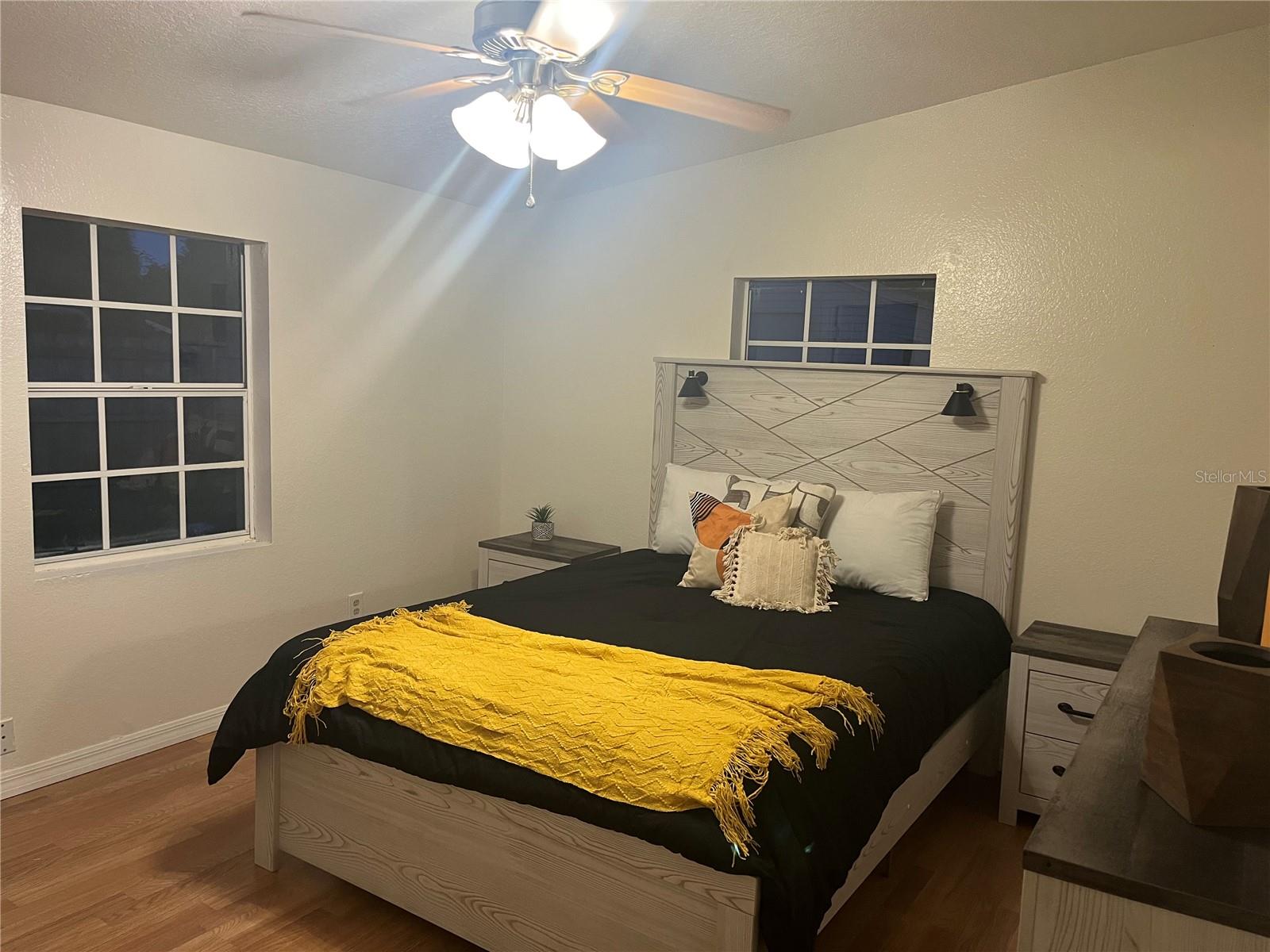 211 VALENCIA RD, DEBARY, FL, 32713