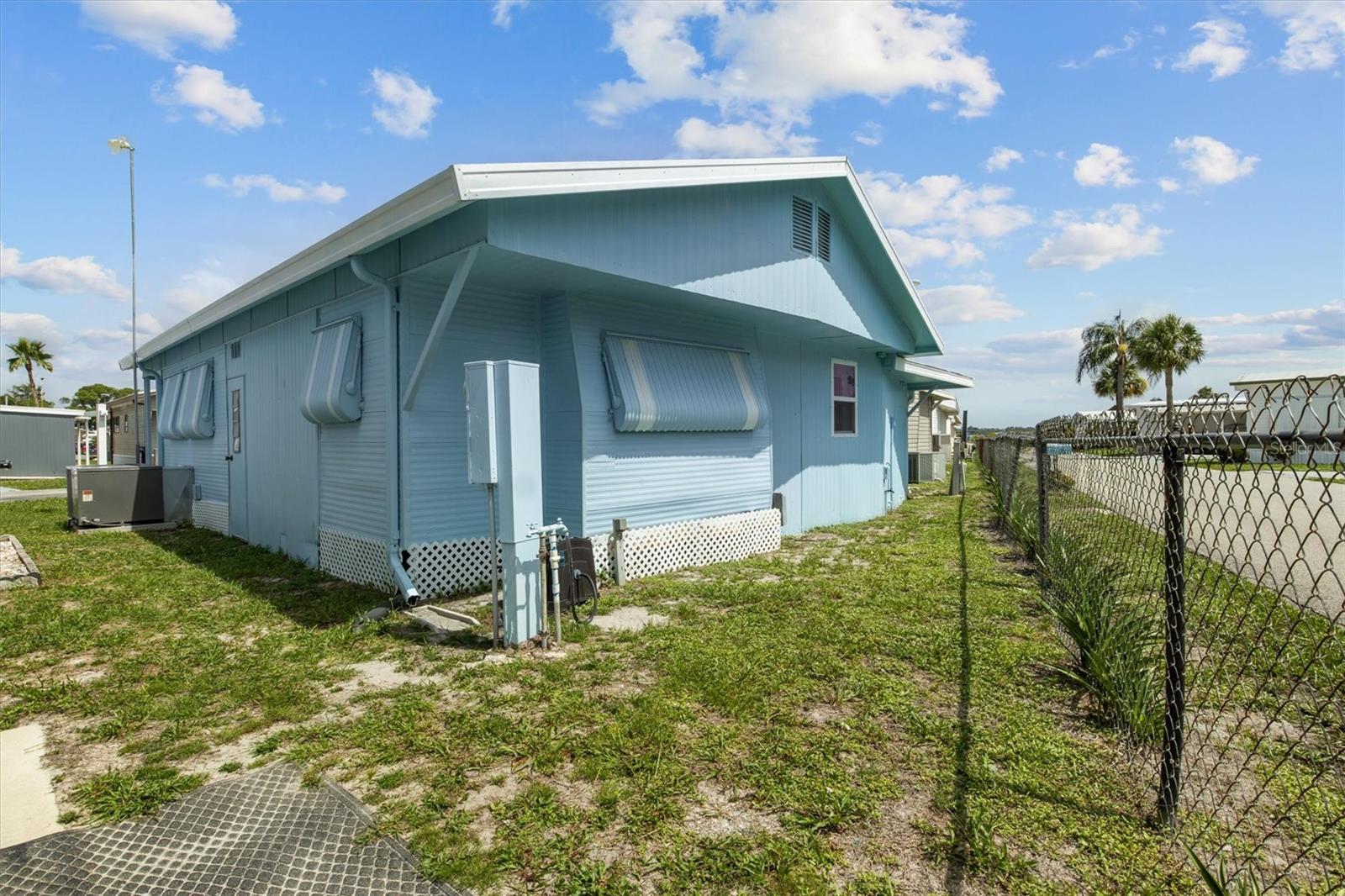 S5128614 Property Photo