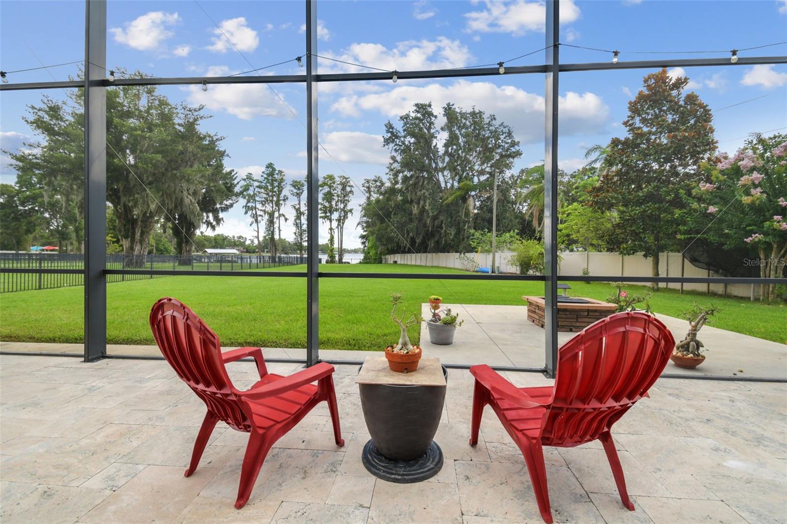 2566 LAKE MANOR DR, LAND O LAKES, FL, 34639