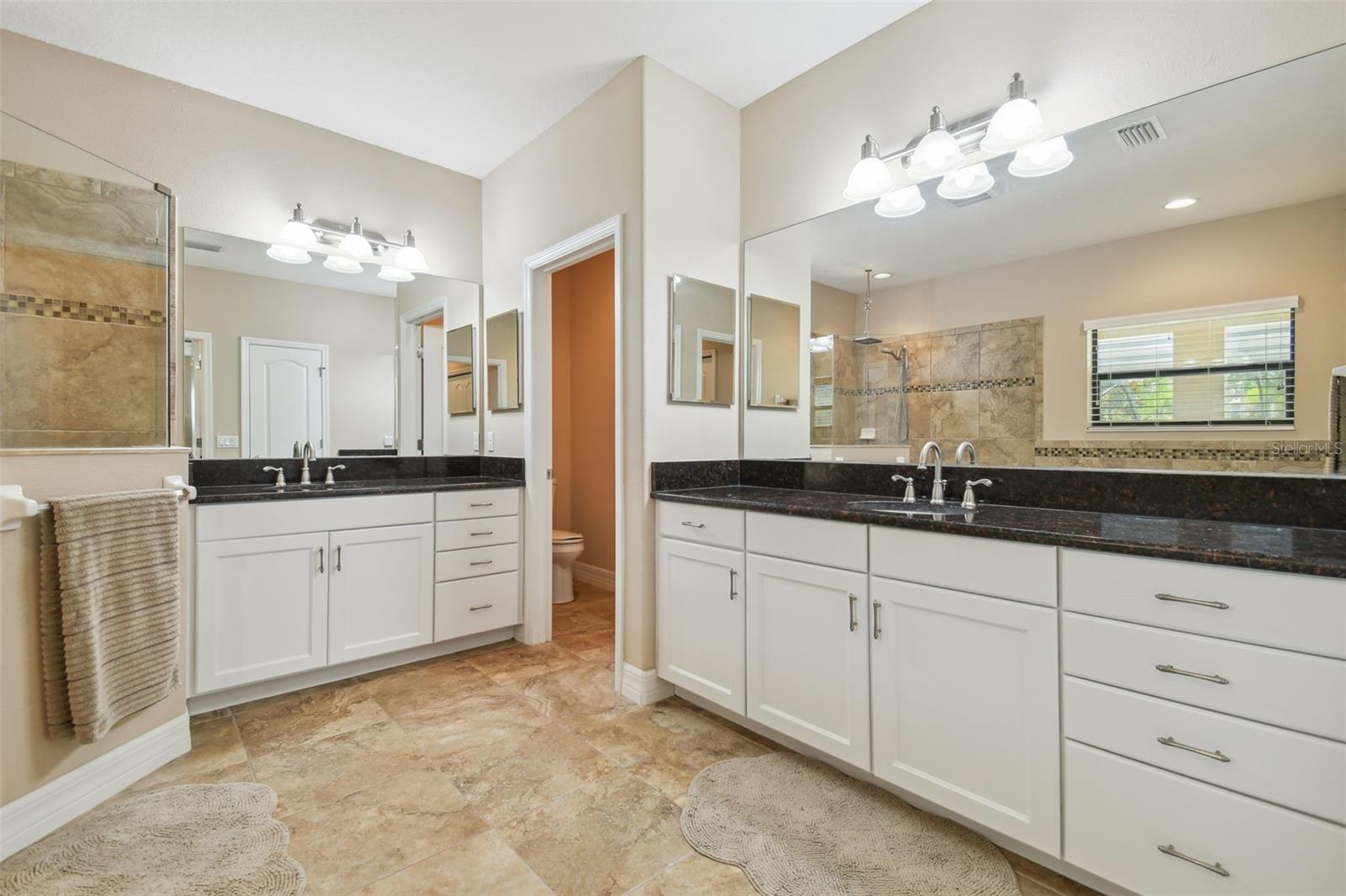 2566 LAKE MANOR DR, LAND O LAKES, FL, 34639