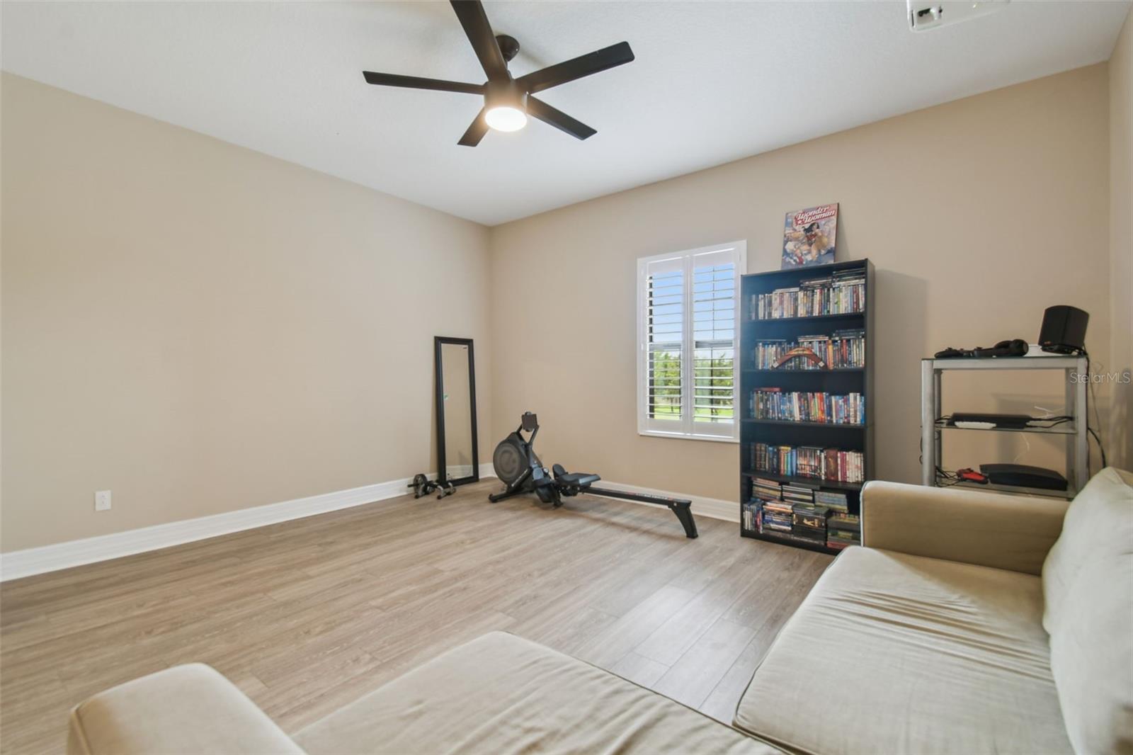 2566 LAKE MANOR DR, LAND O LAKES, FL, 34639