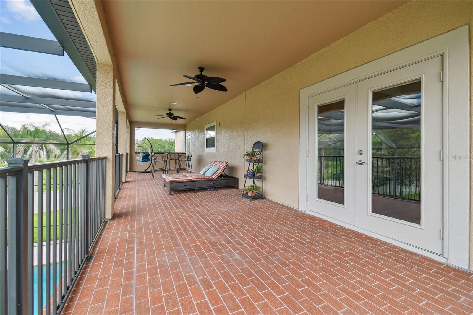 2566 LAKE MANOR DR, LAND O LAKES, FL, 34639