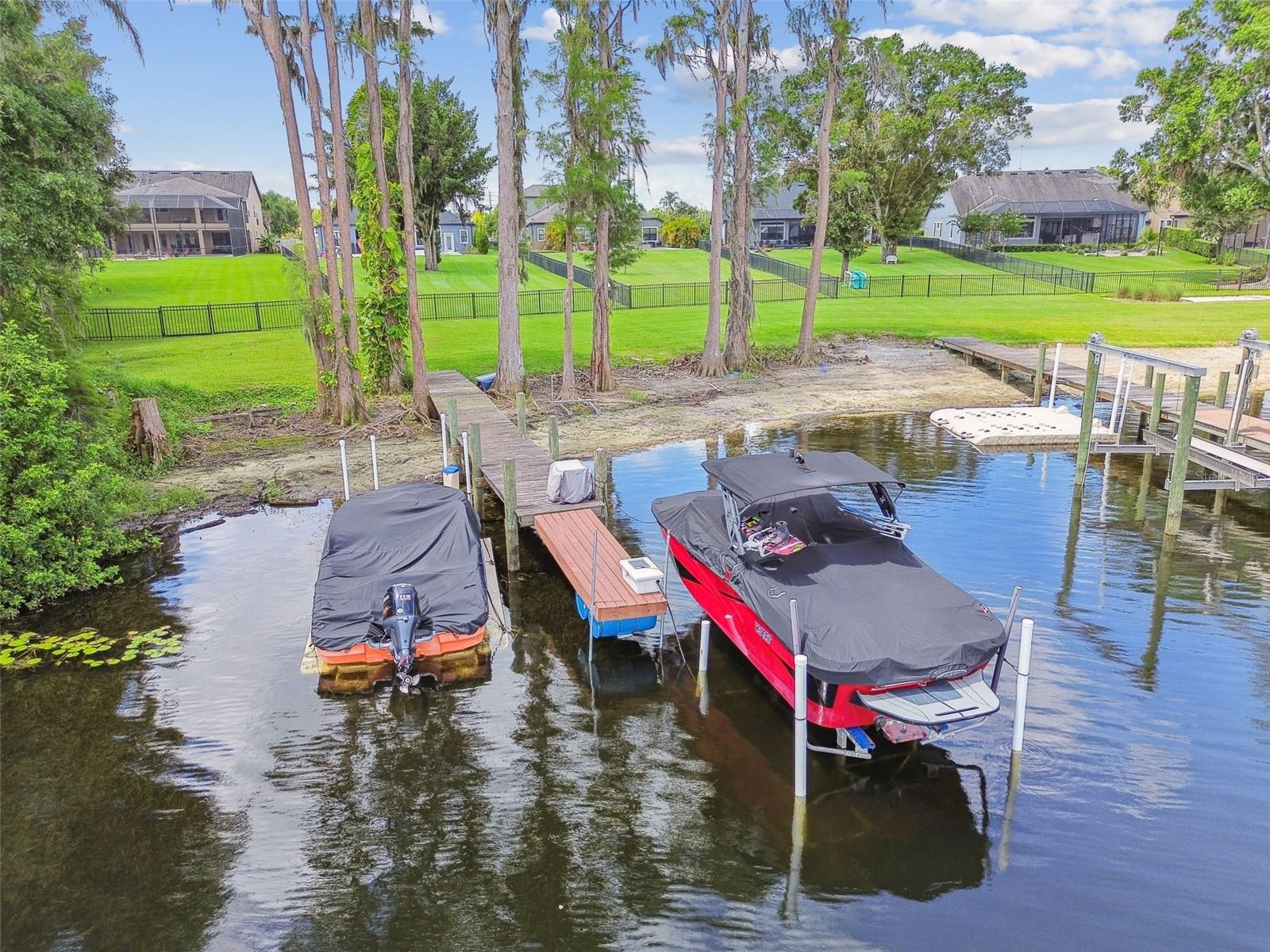 2566 LAKE MANOR DR, LAND O LAKES, FL, 34639