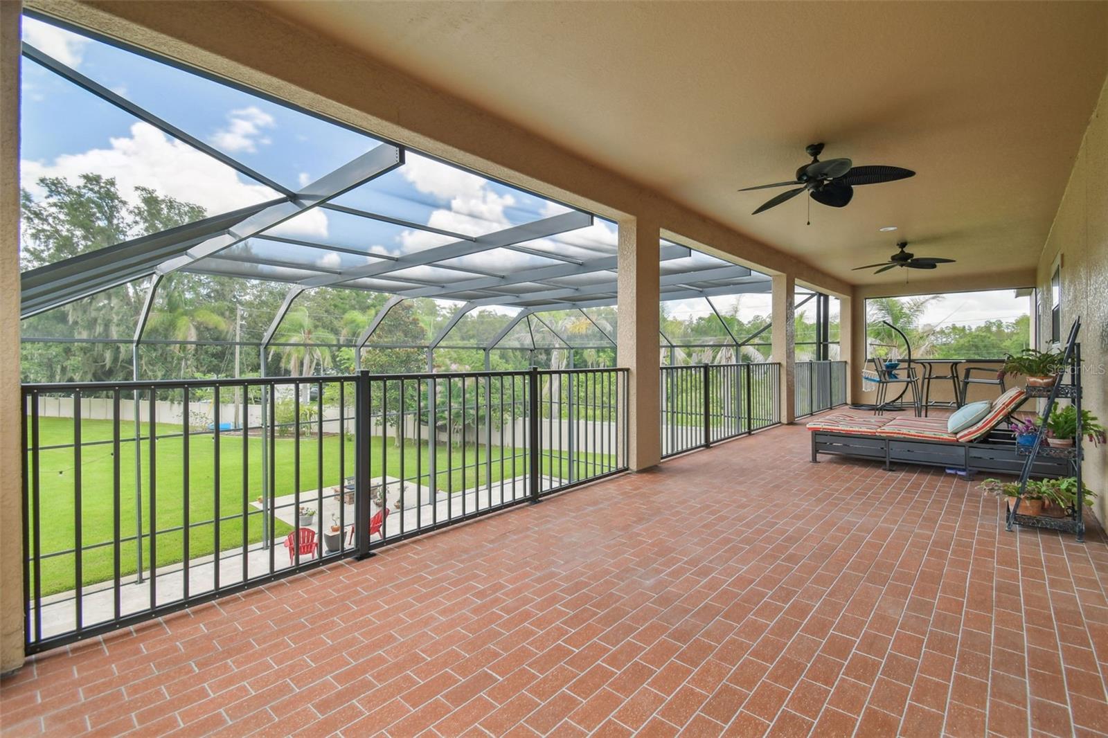 2566 LAKE MANOR DR, LAND O LAKES, FL, 34639