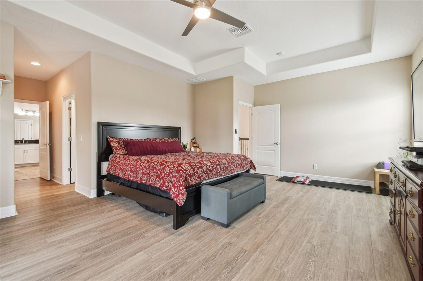 2566 LAKE MANOR DR, LAND O LAKES, FL, 34639