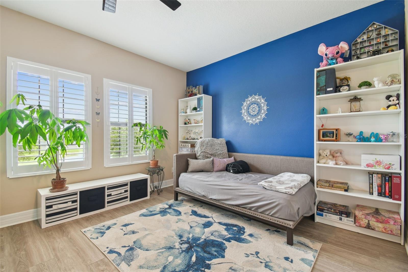 2566 LAKE MANOR DR, LAND O LAKES, FL, 34639