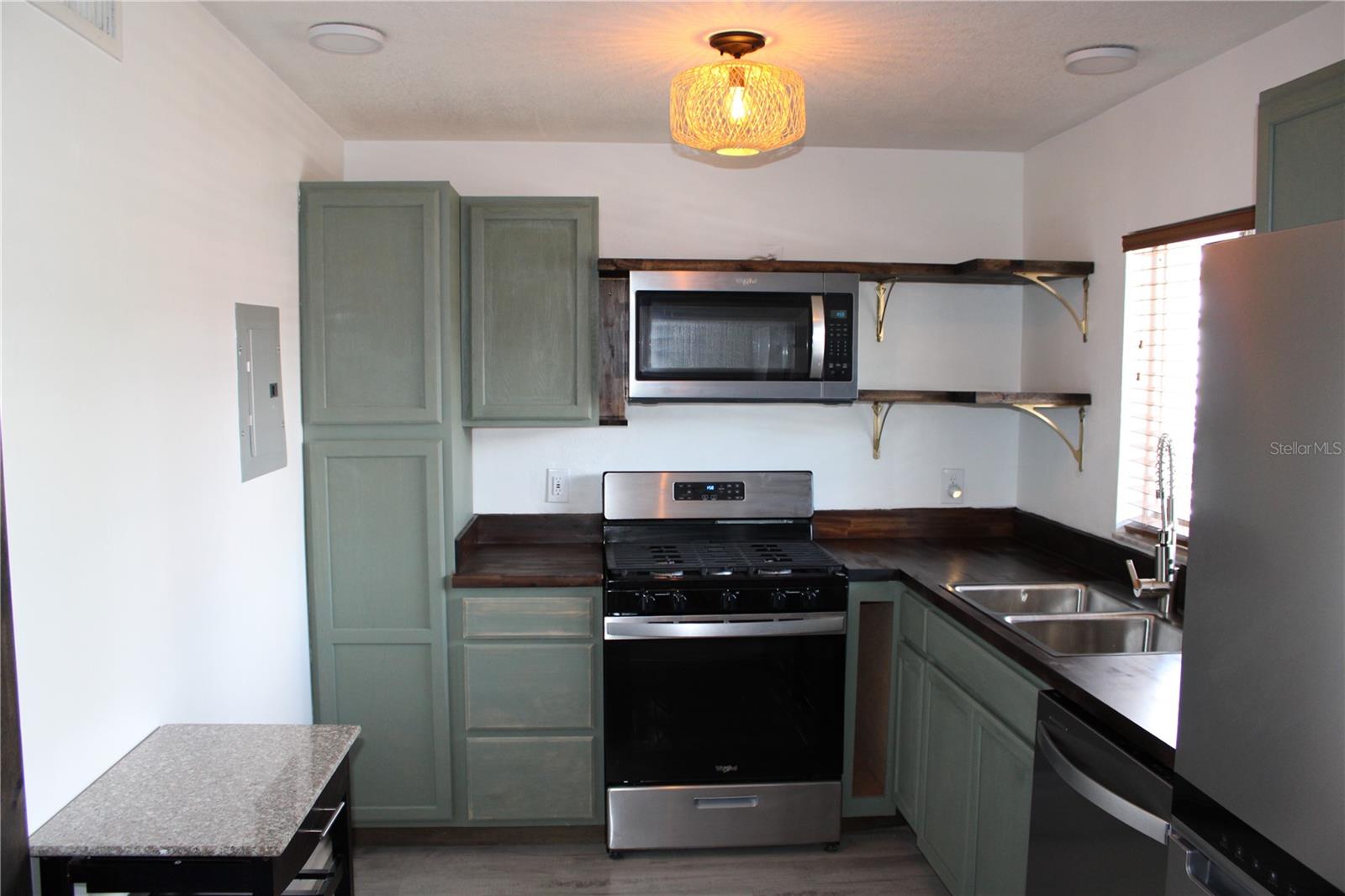 1100 MARTINIQUE DR #203, WINTER HAVEN, FL, 33884