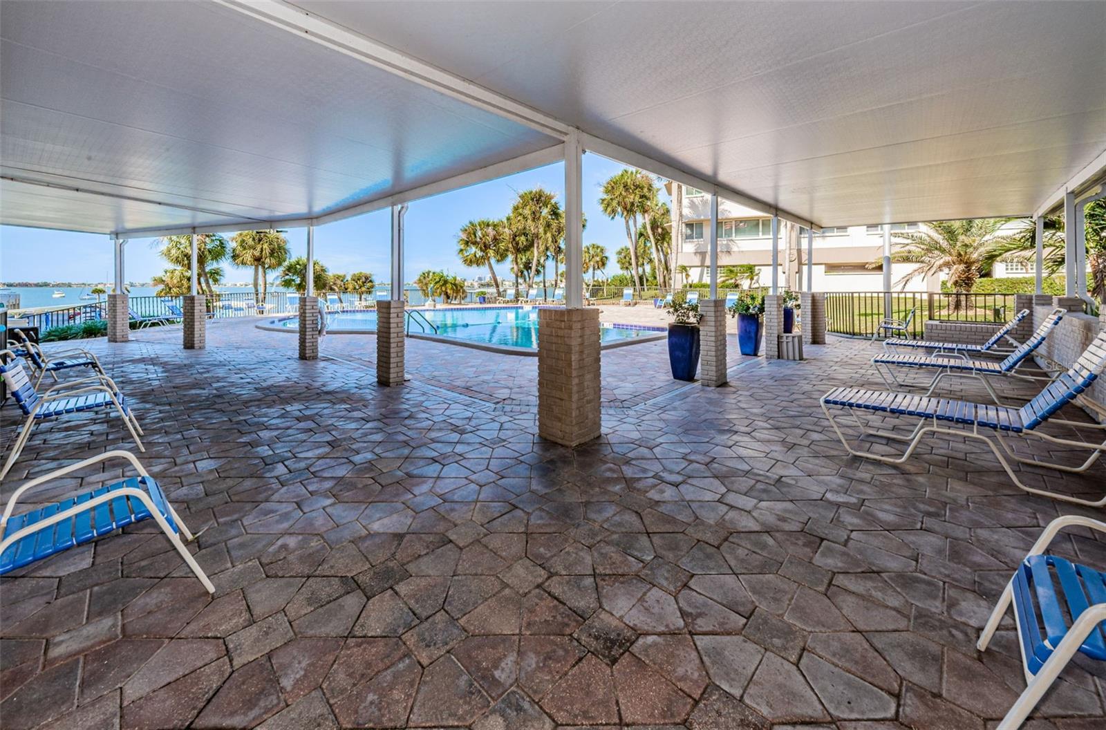 100 BLUFF VIEW DR #511C, BELLEAIR BLUFFS, FL, 33770