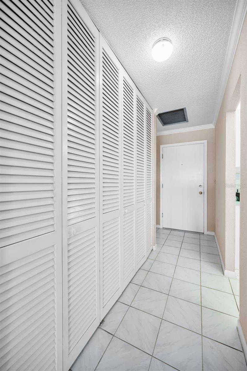 100 BLUFF VIEW DR #511C, BELLEAIR BLUFFS, FL, 33770