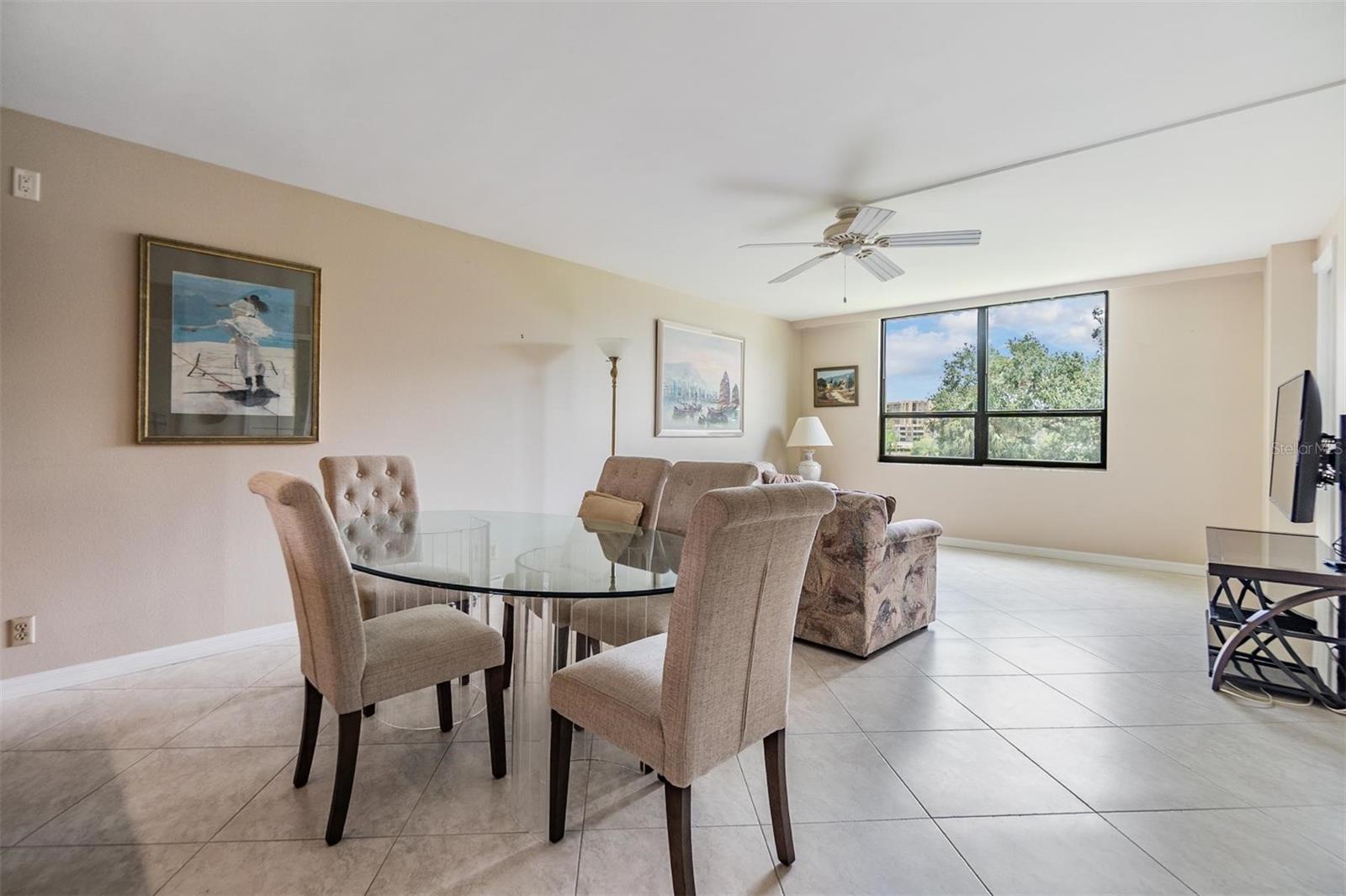 TB8394854 Property Photo