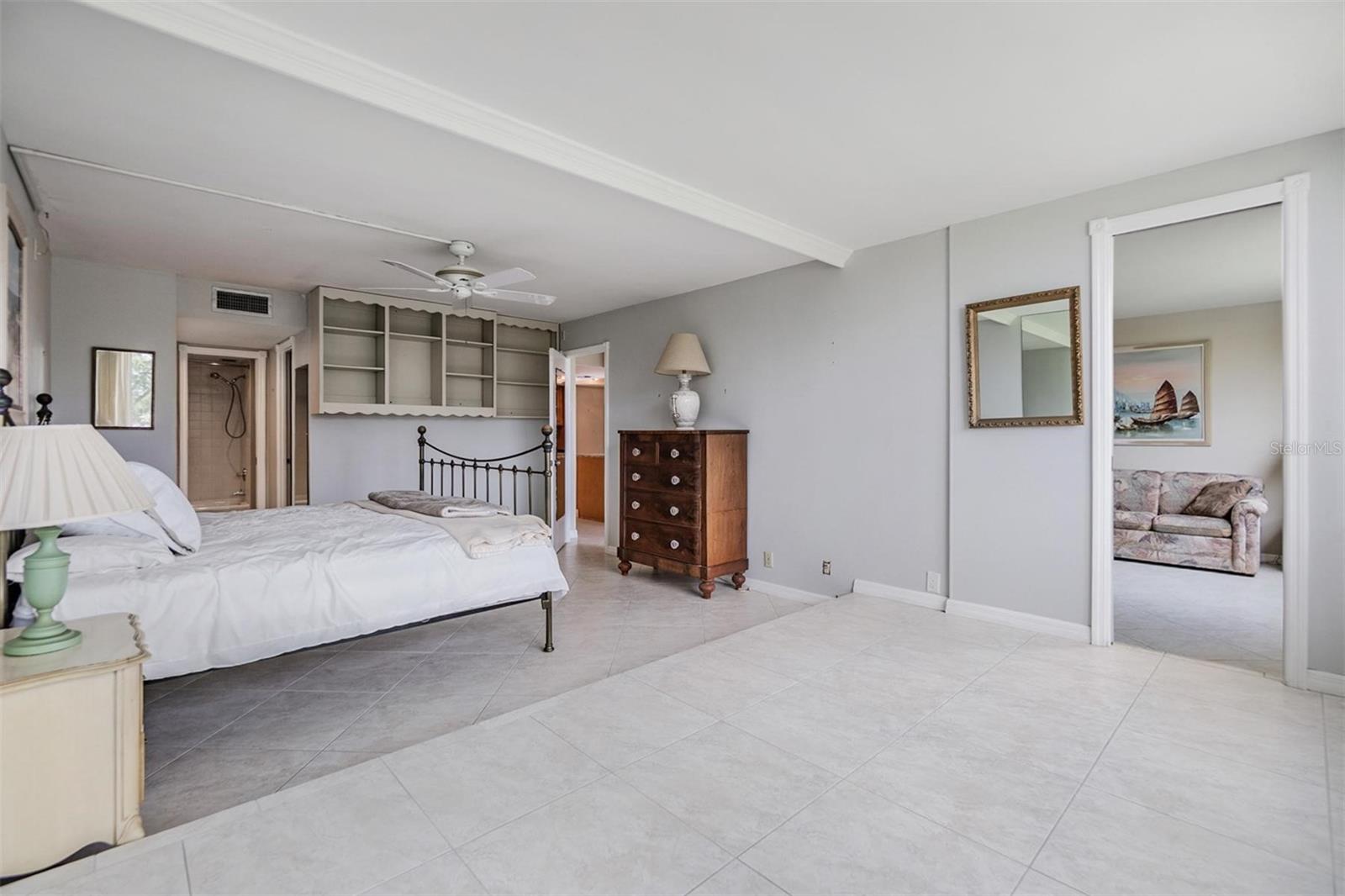 TB8394854 Property Photo