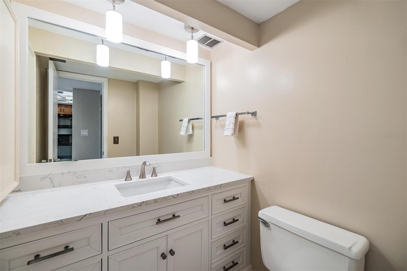 TB8394854 Property Photo