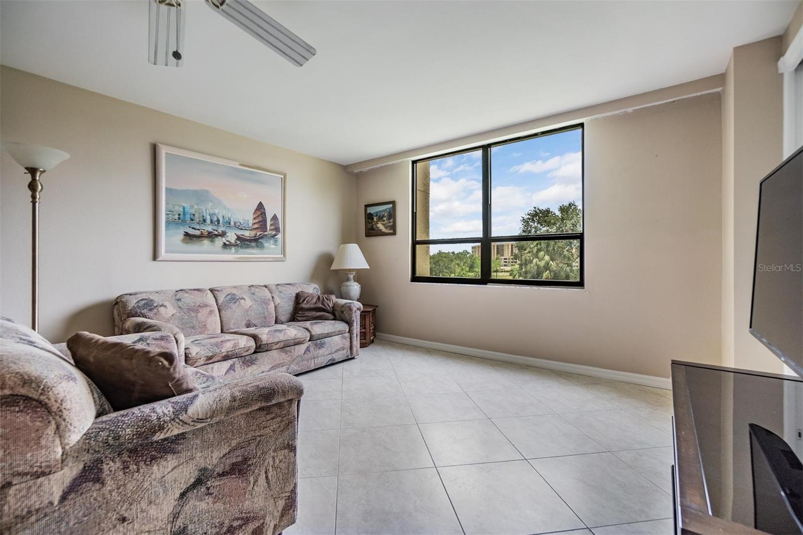 TB8394854 Property Photo