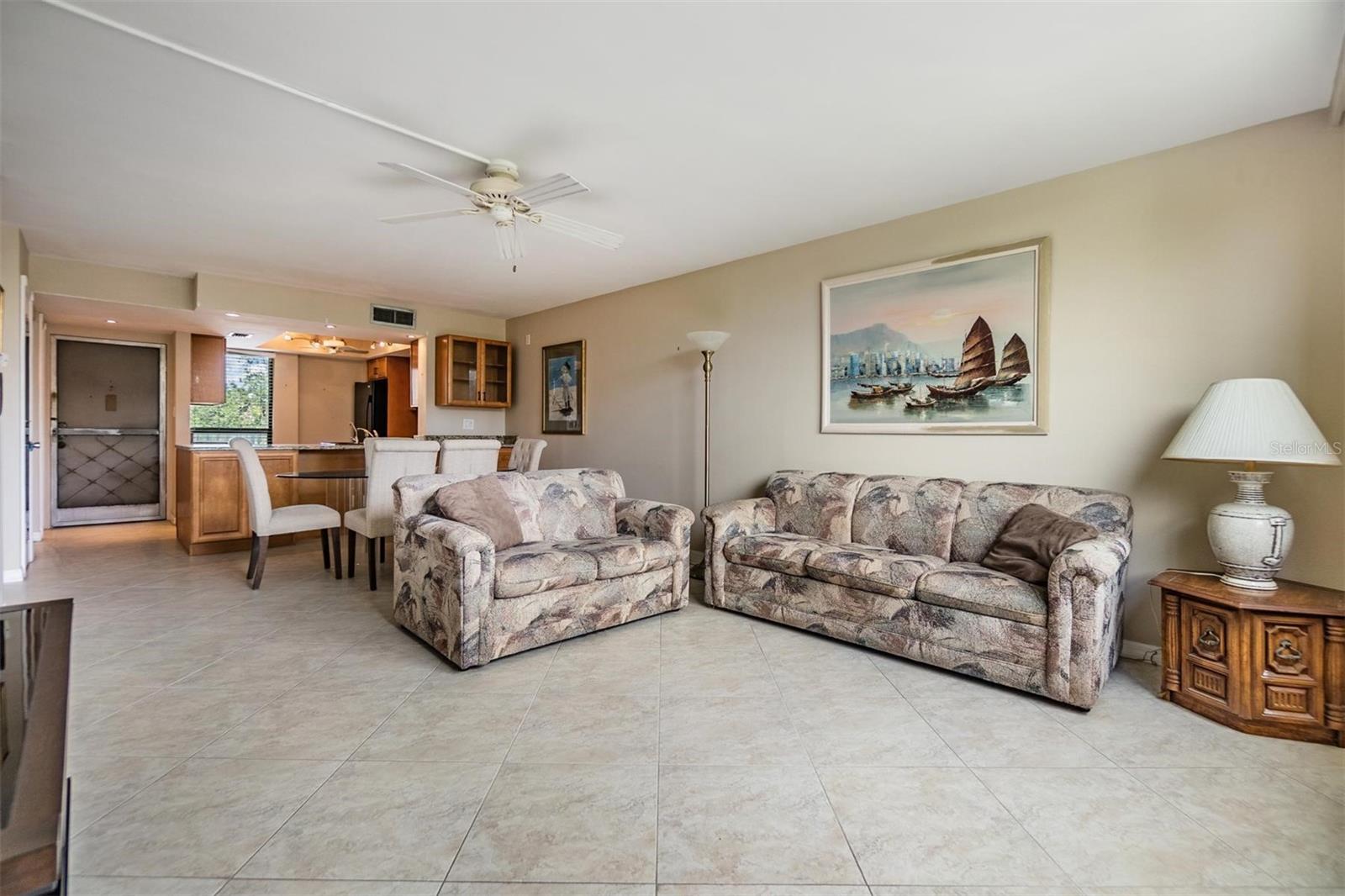 TB8394854 Property Photo