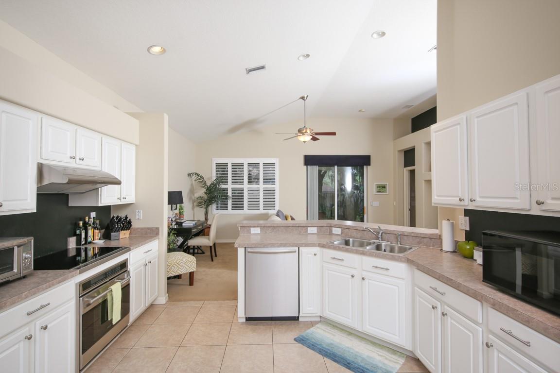 1732 OLD SUMMERWOOD BLVD, SARASOTA, FL, 34232