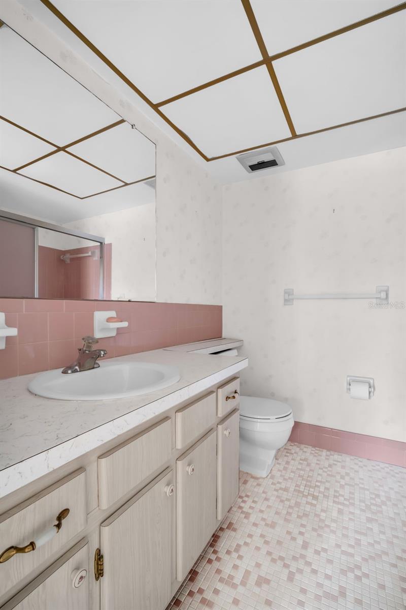 TB8394858 Property Photo