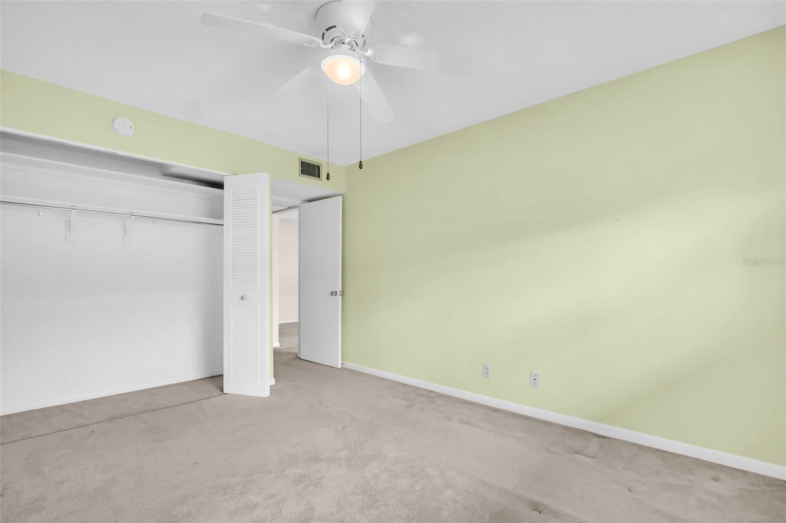 TB8394858 Property Photo