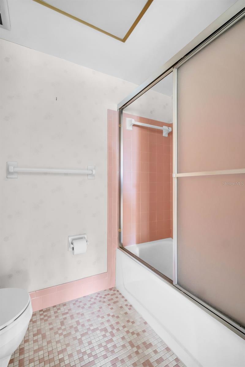 TB8394858 Property Photo