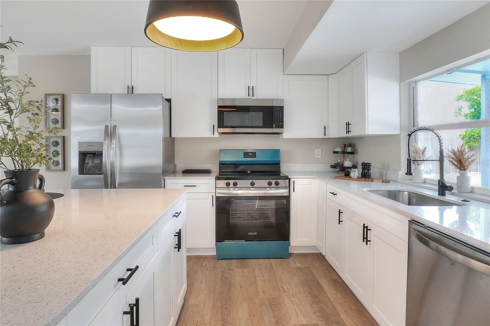 2306 33RD ST W, BRADENTON, FL, 34205