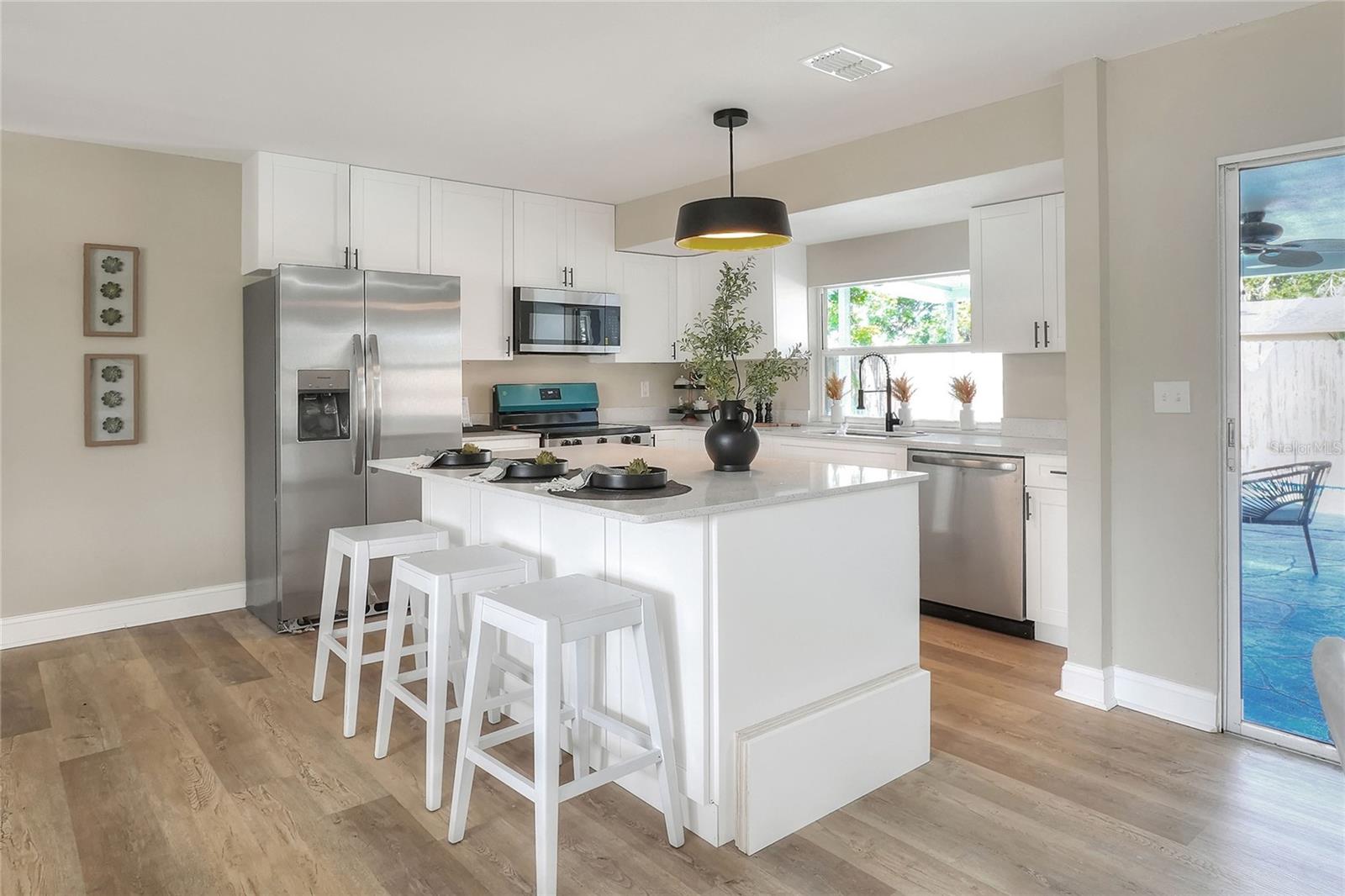 2306 33RD ST W, BRADENTON, FL, 34205