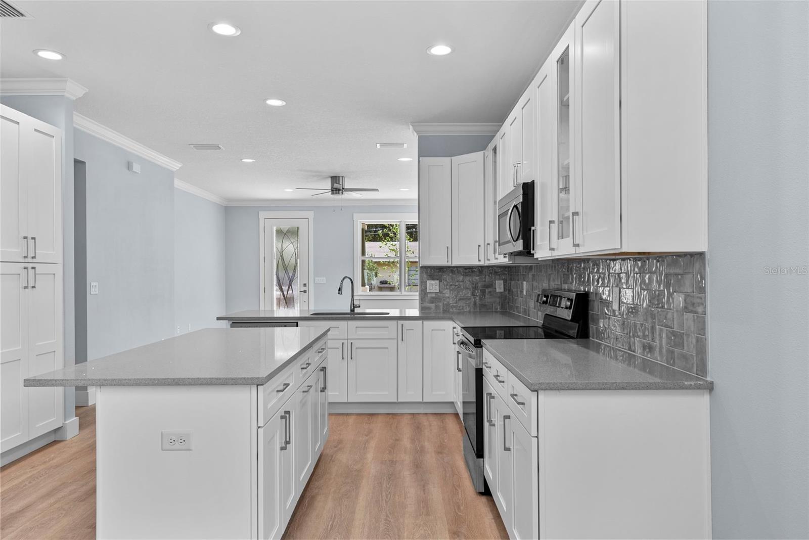 5703 N 20TH ST, TAMPA, FL, 33610