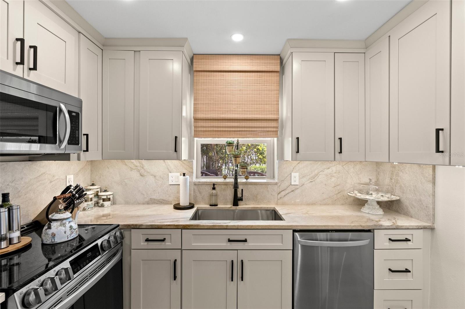 4214 HARBOR HOUSE DR, TAMPA, FL, 33615