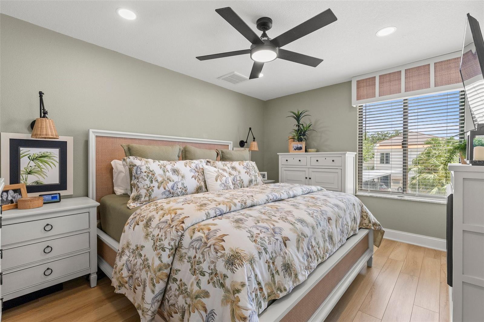 4214 HARBOR HOUSE DR, TAMPA, FL, 33615