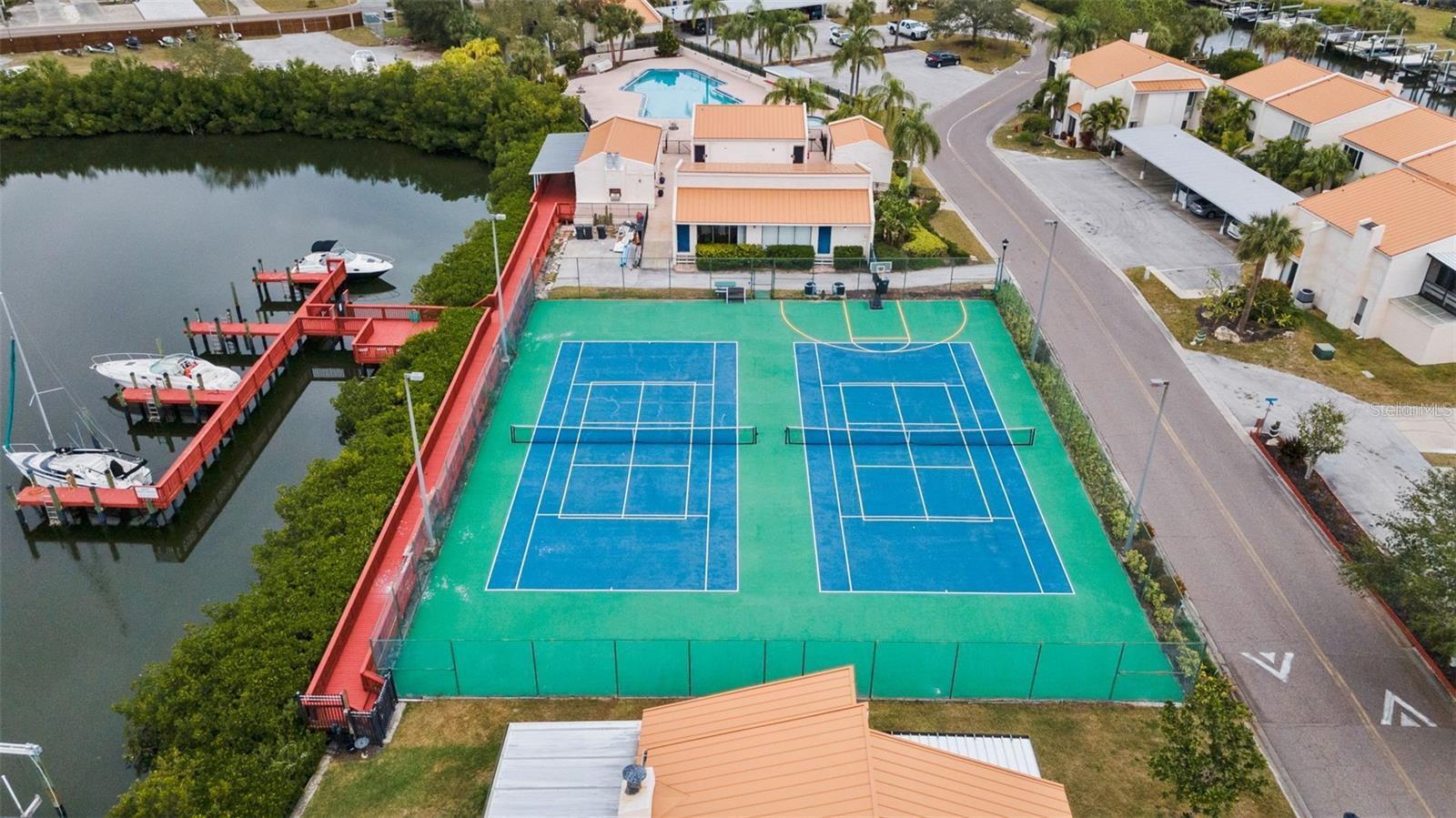 4214 HARBOR HOUSE DR, TAMPA, FL, 33615