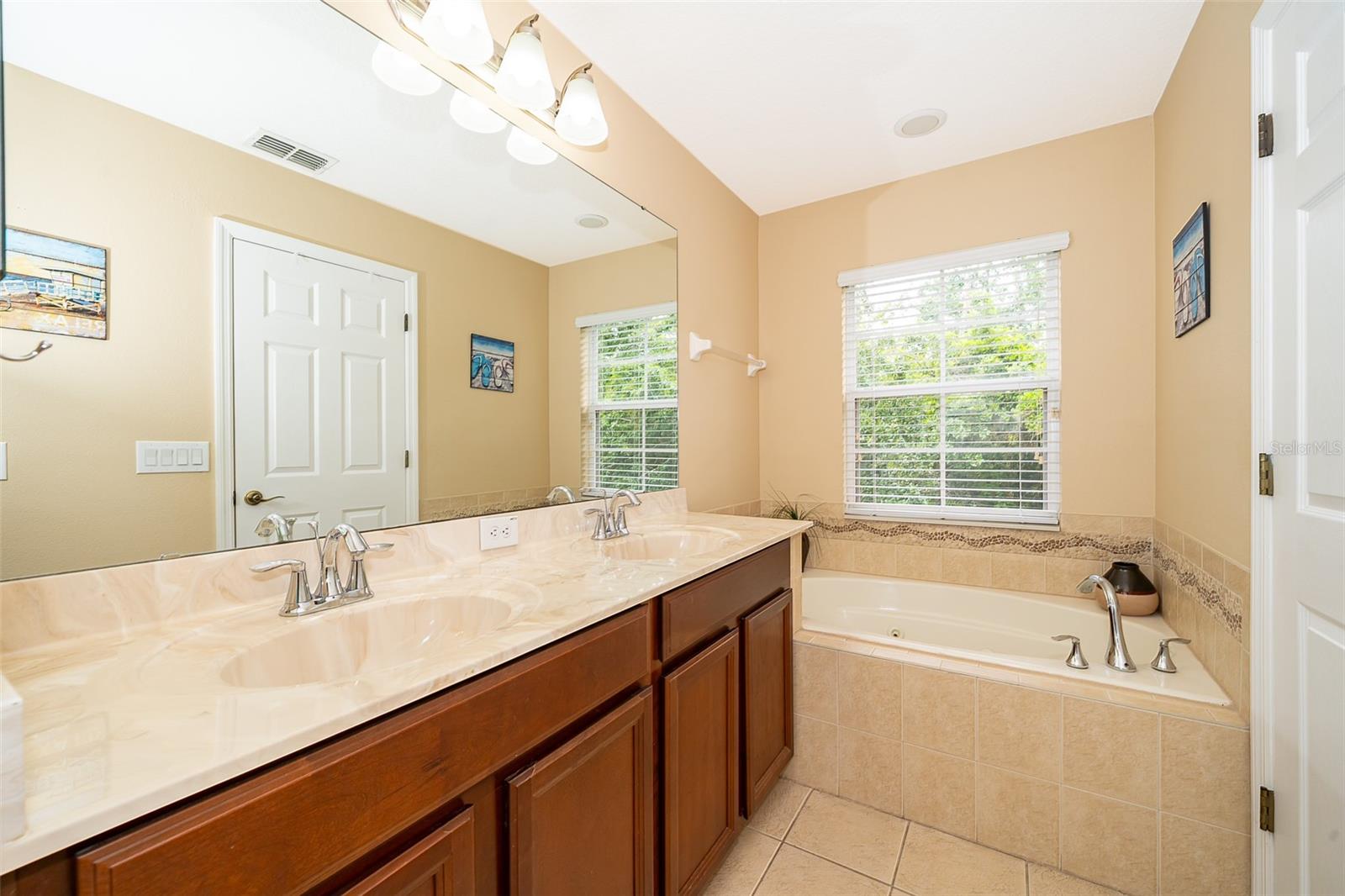 156 CANTERBURY BELL DR, OVIEDO, FL, 32765