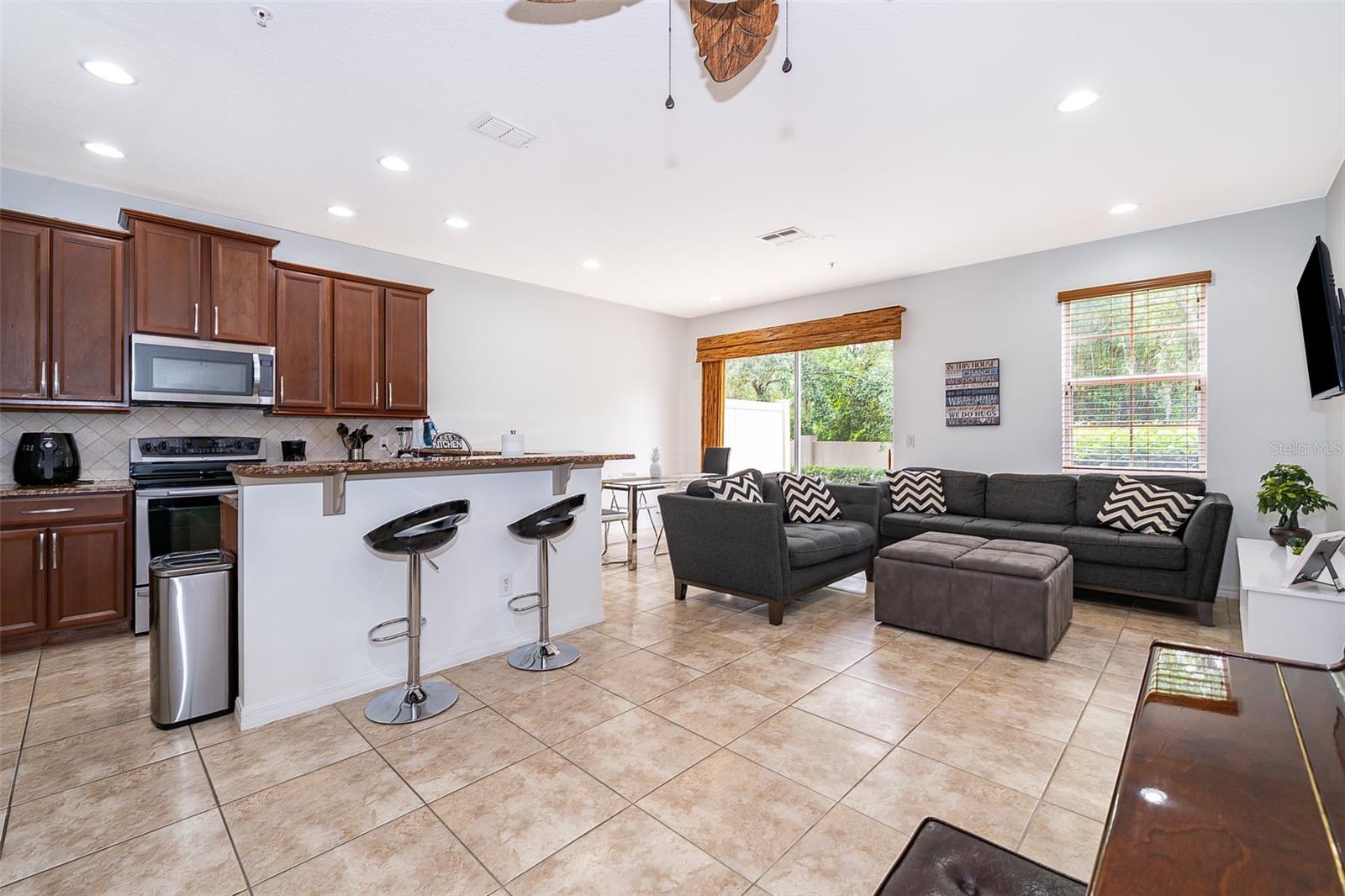 156 CANTERBURY BELL DR, OVIEDO, FL, 32765