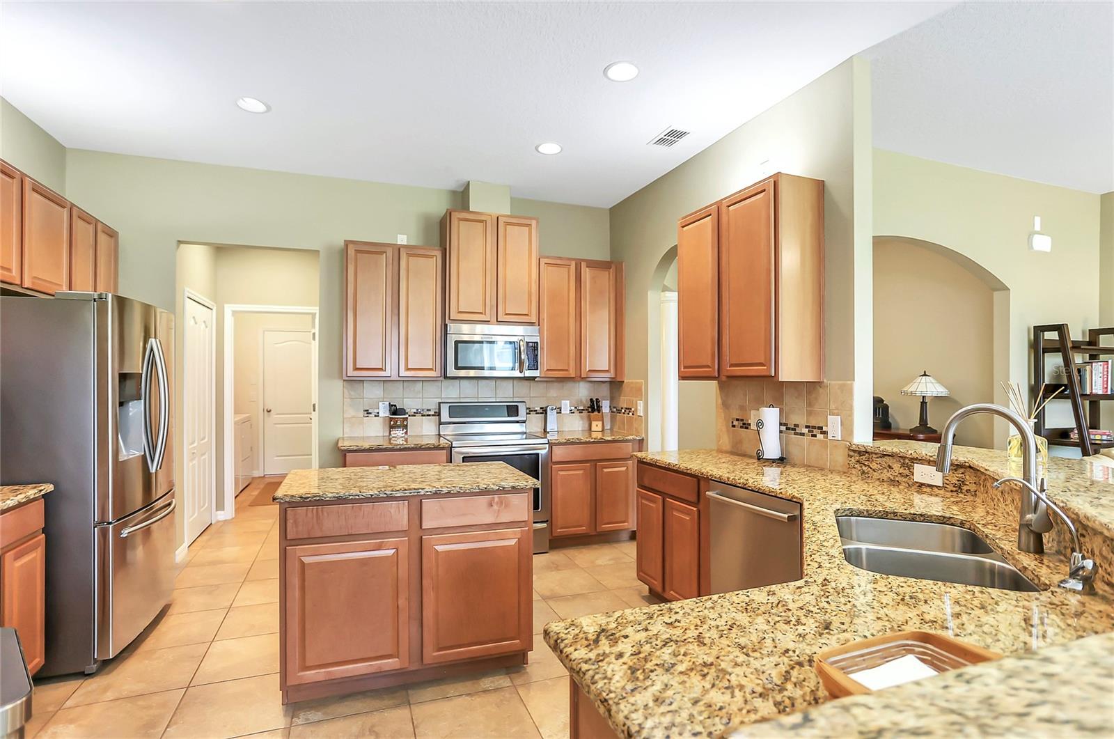 724 GRASSY STONE DR, WINTER GARDEN, FL, 34787