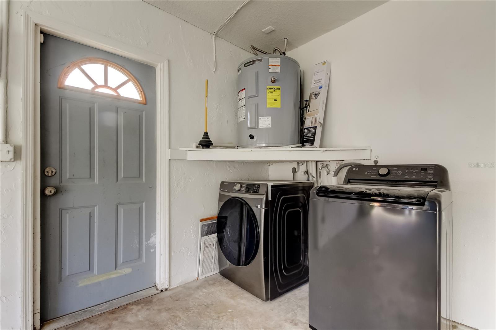 Washer/Dryer hook-ups in garage
