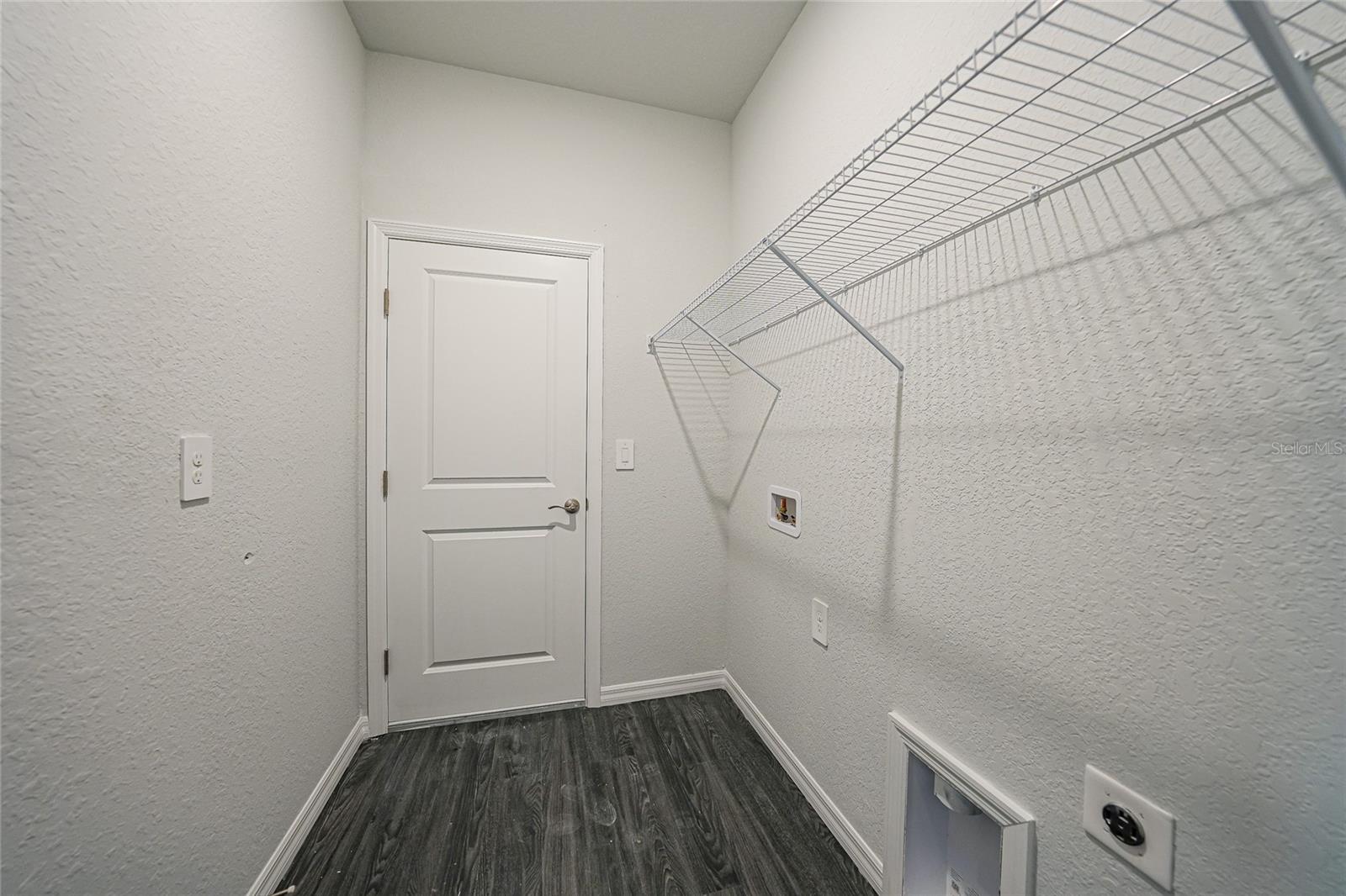 1057 PRESQUE ISLE DR, PORT CHARLOTTE, FL, 33952